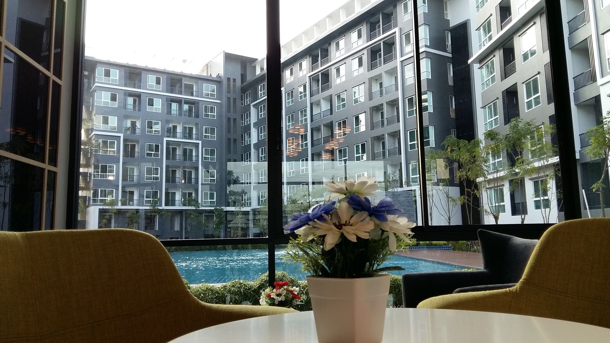 Nakhonratchasima The Change Suites Korat מראה חיצוני תמונה
